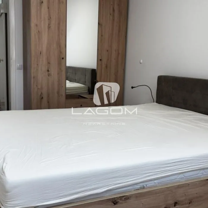 Dvosoban stan na prodaju, Blok 71, Beograd, 67m², 200.000 €