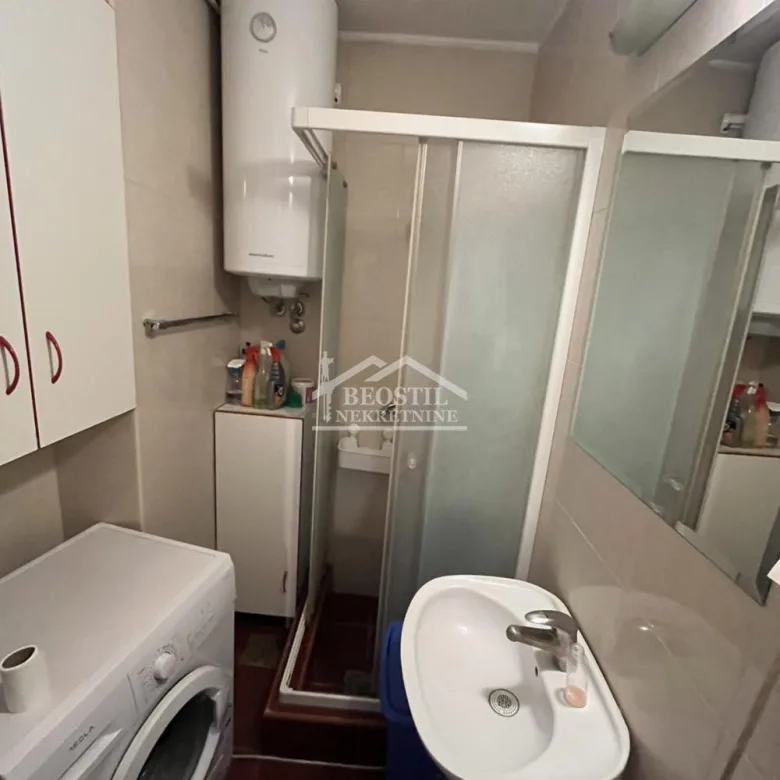 Stan Izdavanje Beograd Blok 3 33 m2
