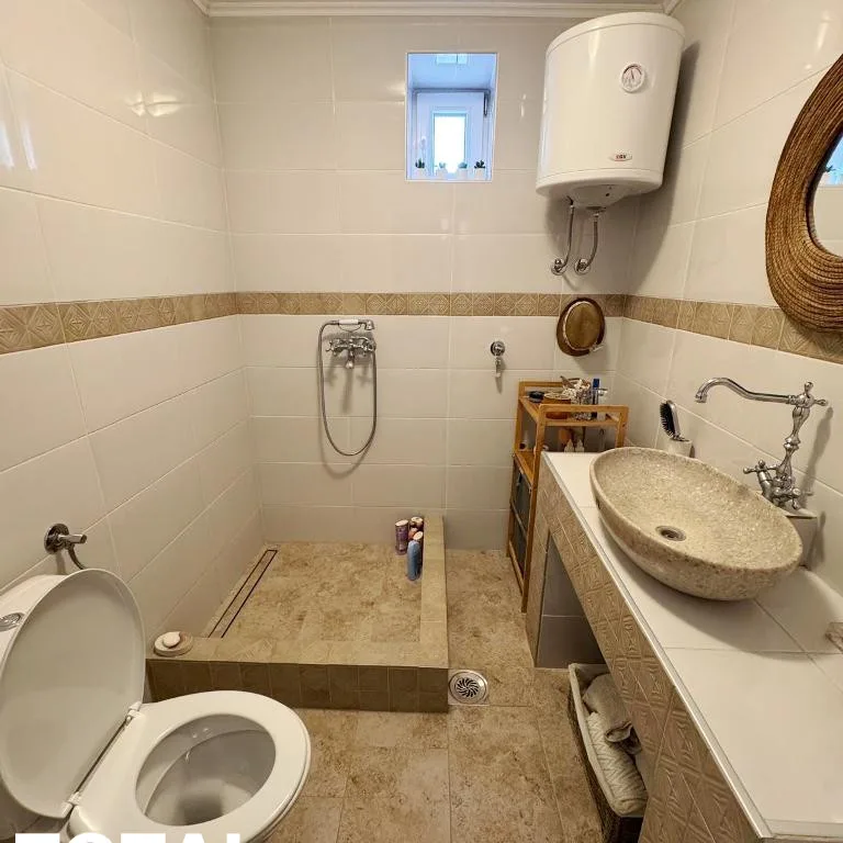 Kuća na prodaju, Vrdnik, Irig, 100m², 130.000 €
