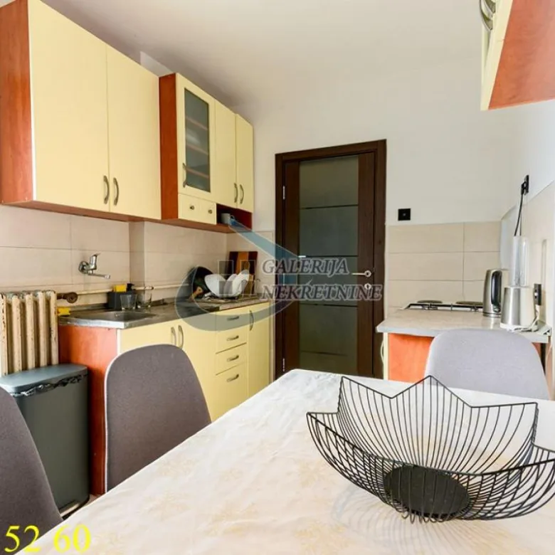 Trosoban stan na prodaju, Knez Mihailova, Beograd, 68m², 570.000 €