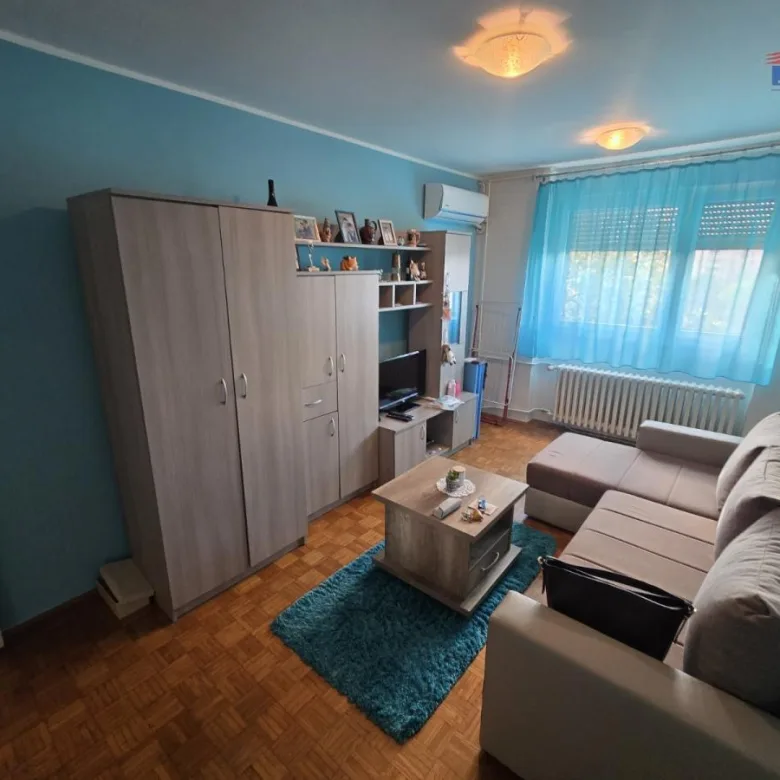 Stan Prodaja Novi Sad  43 m2