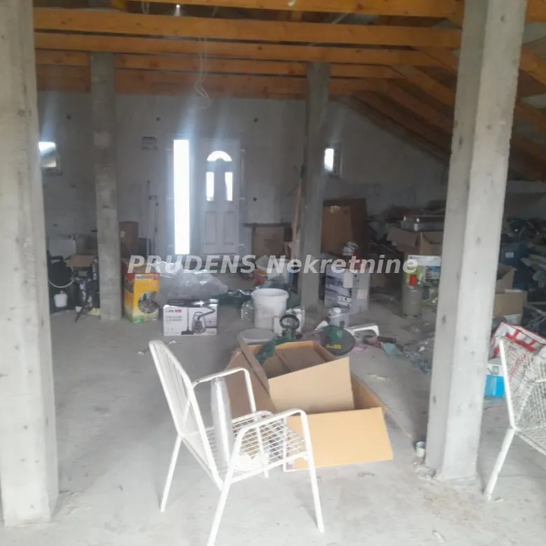 Kuća na prodaju, Surčin, Beograd, 218m², 270.000 €