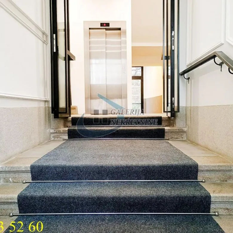 Četvoroiposoban stan na prodaju, Atelje 212, Beograd, 104m², 380.000 €