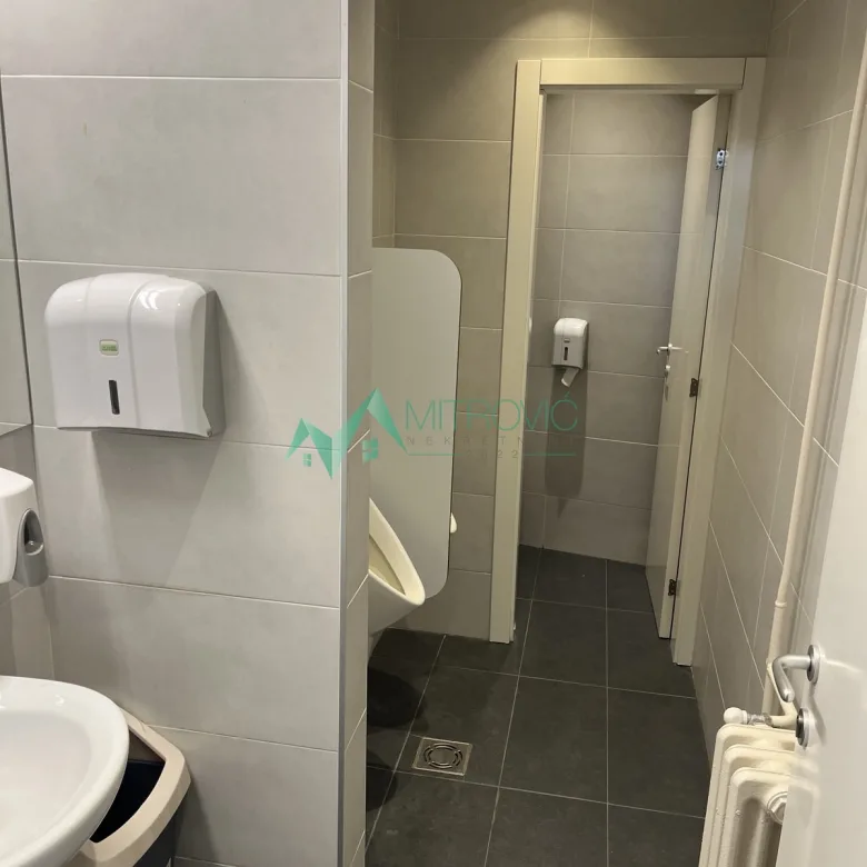 Lokal za izdavanje, Centar, Novi Sad, 1050m², 10.000 €/mes
