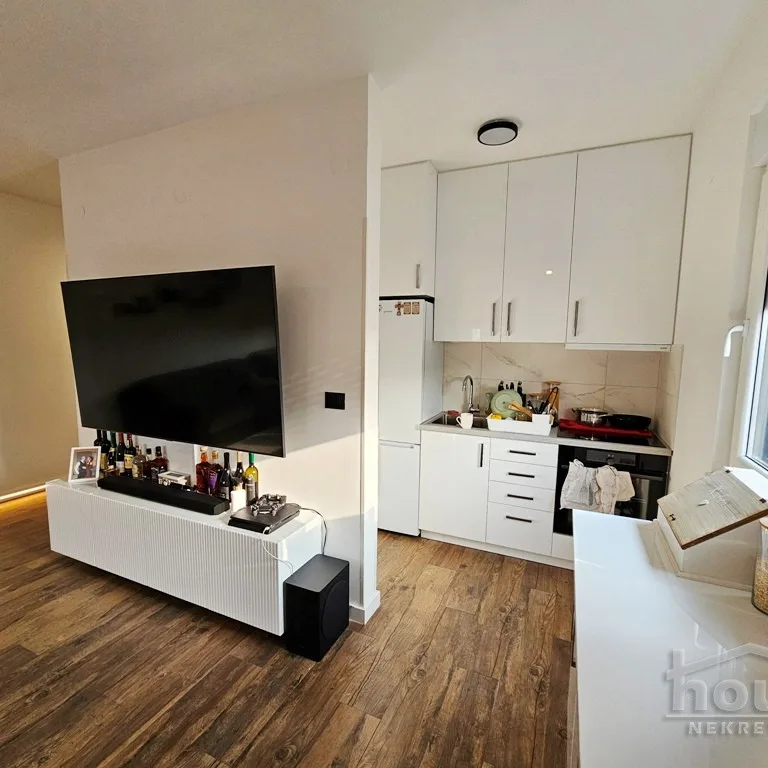 Stan Prodaja Novi Sad  87 m2