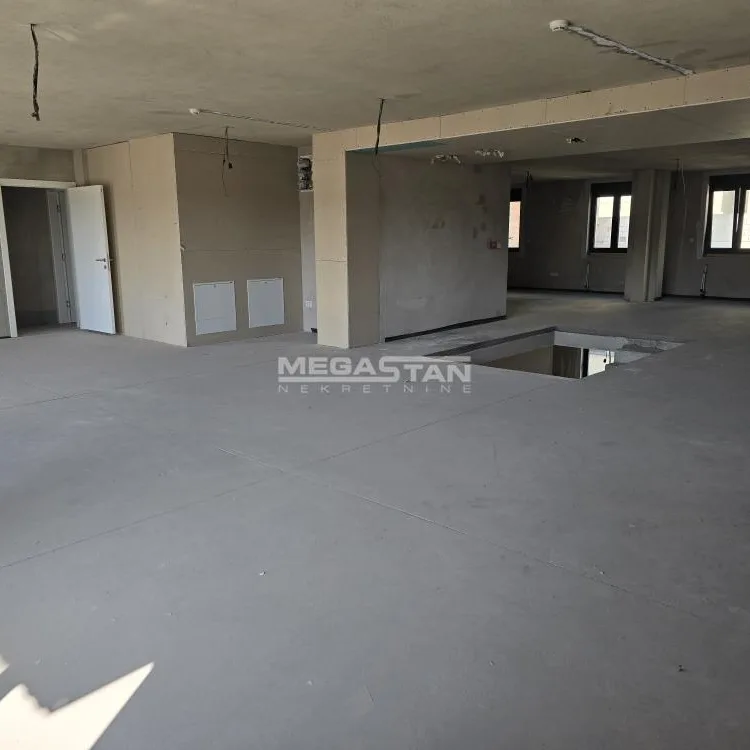 Lokal za izdavanje, Šumice, Beograd, 256m², 3.500 €/mes