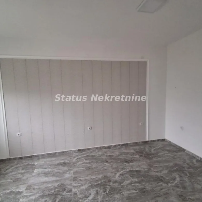 Lokal Izdavanje Novi Sad  30 m2