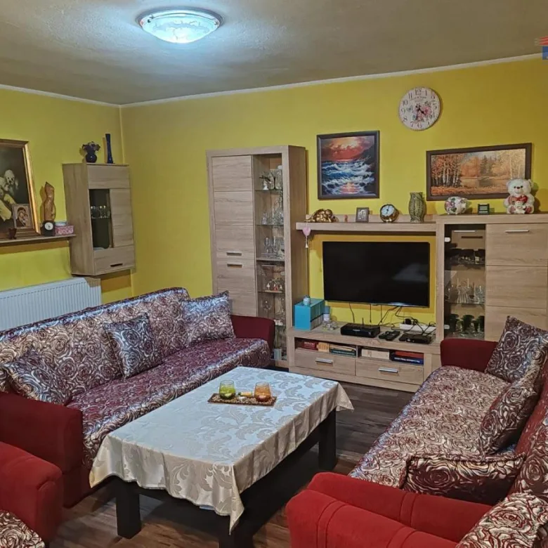 Kuća na prodaju, Rakovac, Beočin, 167m², 206.000 €