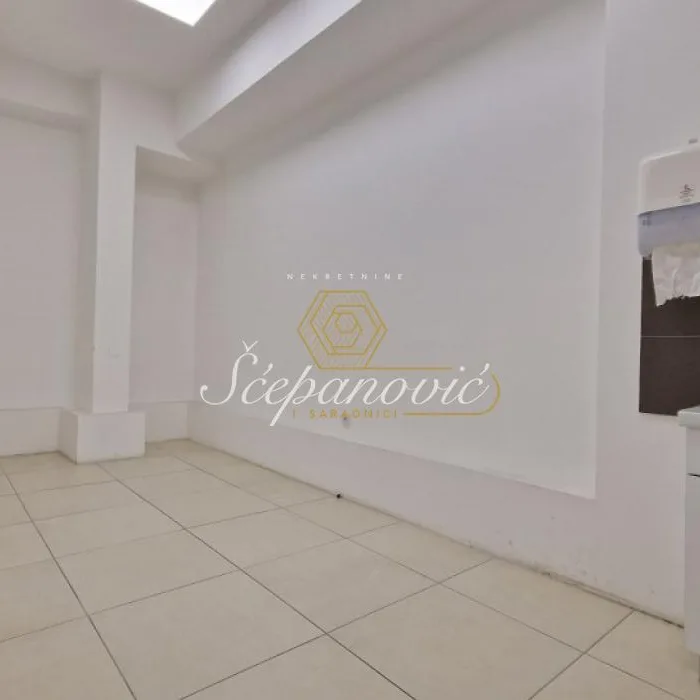 Lokal Prodaja Novi Sad  155 m2