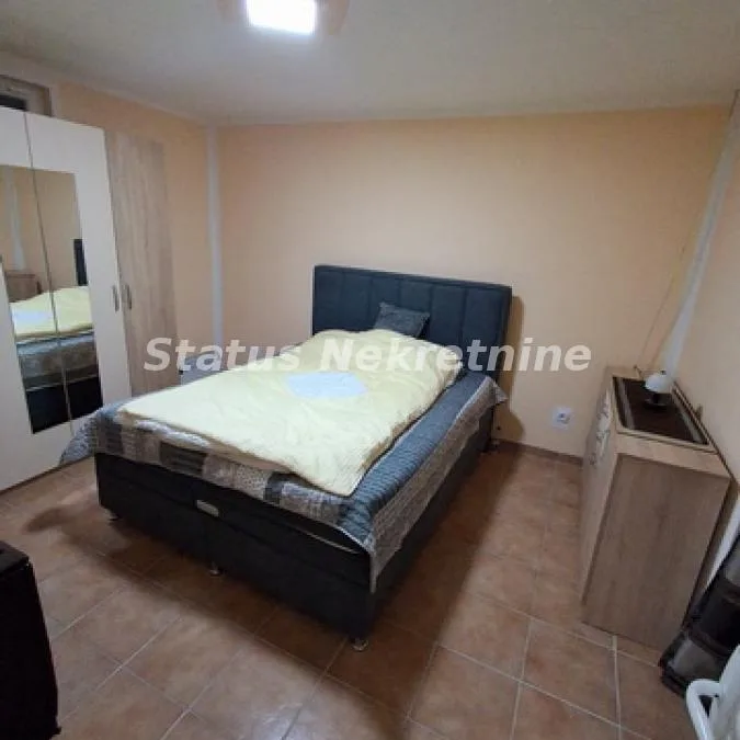 Kuća Prodaja Novi Sad  180 m2