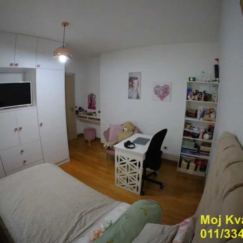 Četvorosoban stan na prodaju, Voždovačka Crkva, Beograd, 103m², 3. sprat, 520.000 €