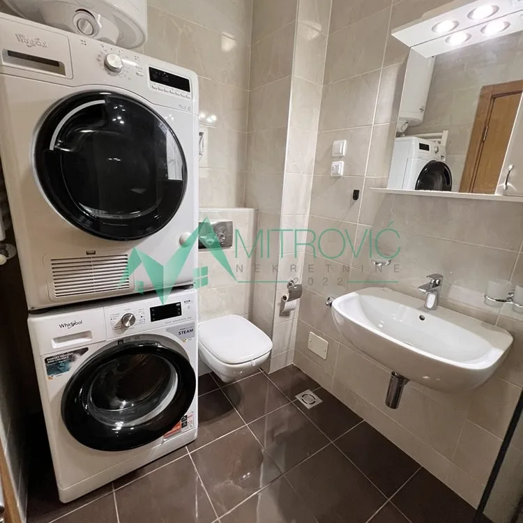 Dvosoban stan na prodaju, Centar, Novi Sad, 52m², 214.240 €