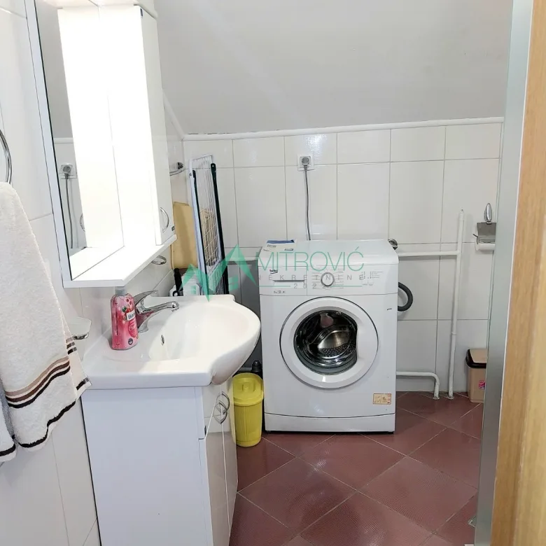 Stan Prodaja Novi Sad  50 m2