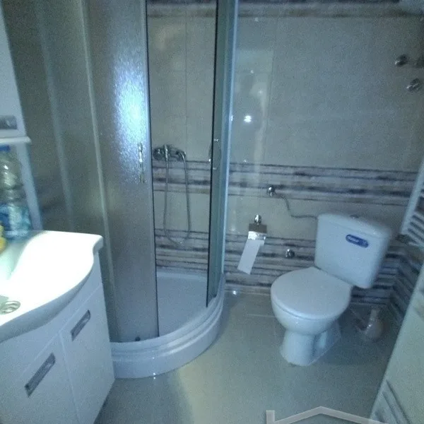 Lokal za izdavanje, Kać, Novi Sad, 370m², 2.000 €/mes