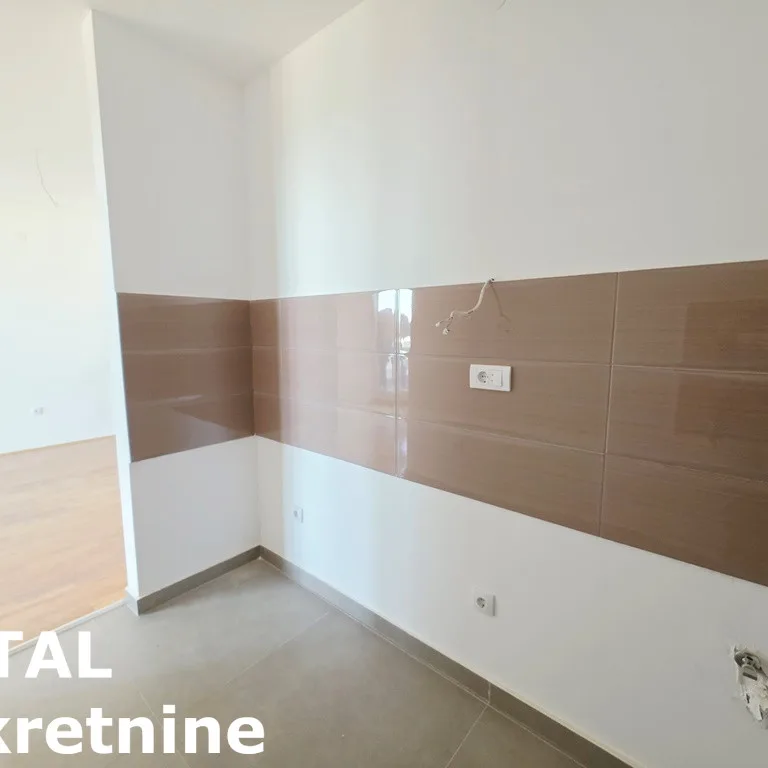 Stan Prodaja Novi Sad Mišeluk 80 m2