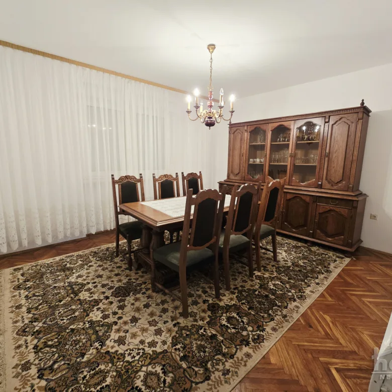 Kuća Prodaja Novi Sad  249 m2
