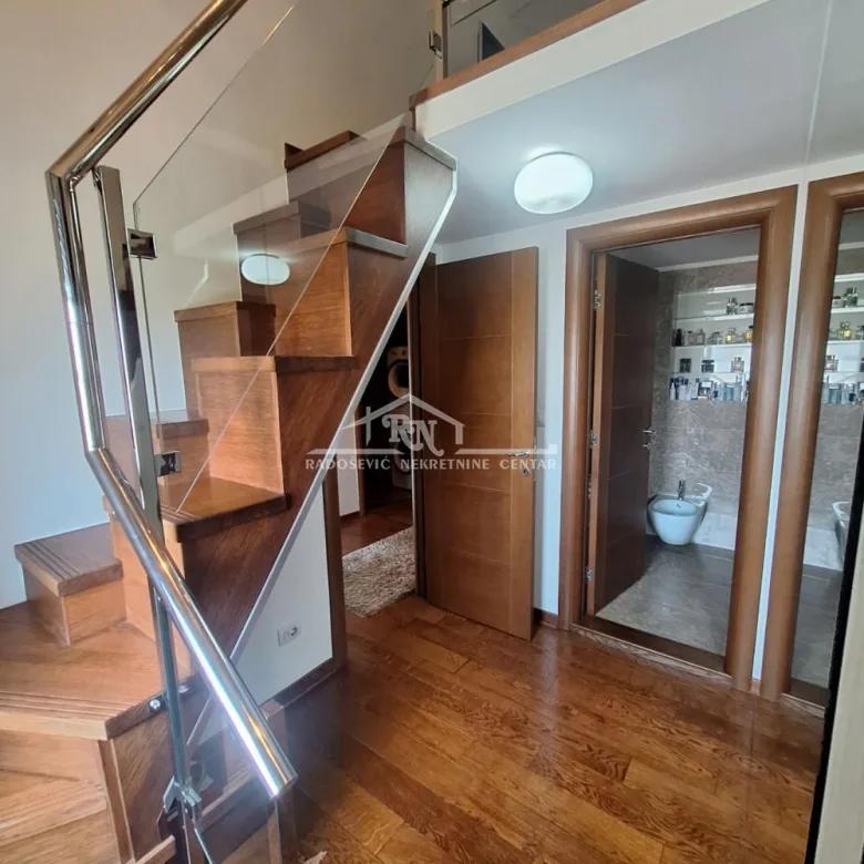 Dvosoban stan na prodaju, Saobraćajni Fakultet, Beograd, 87m², 349.000 €