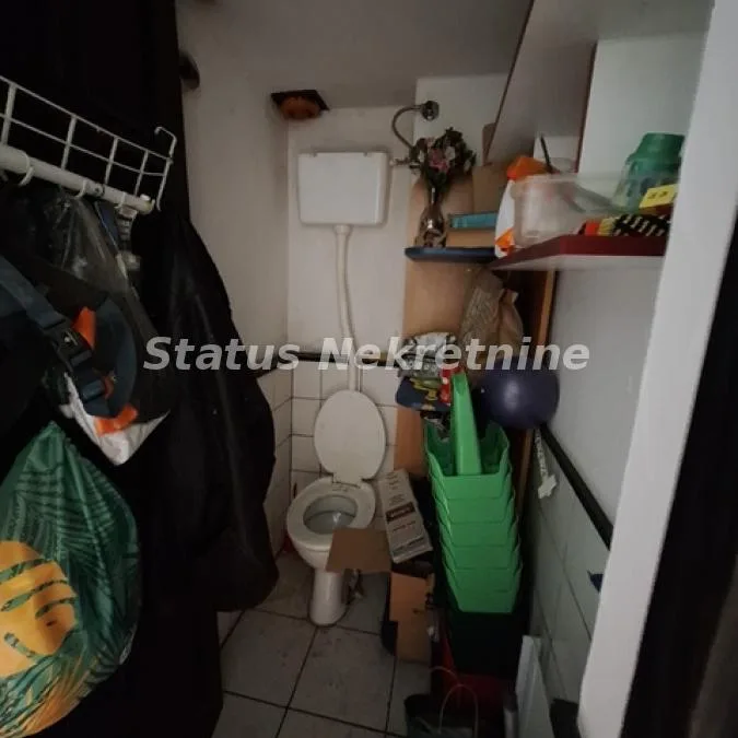 Lokal Izdavanje Novi Sad  30 m2