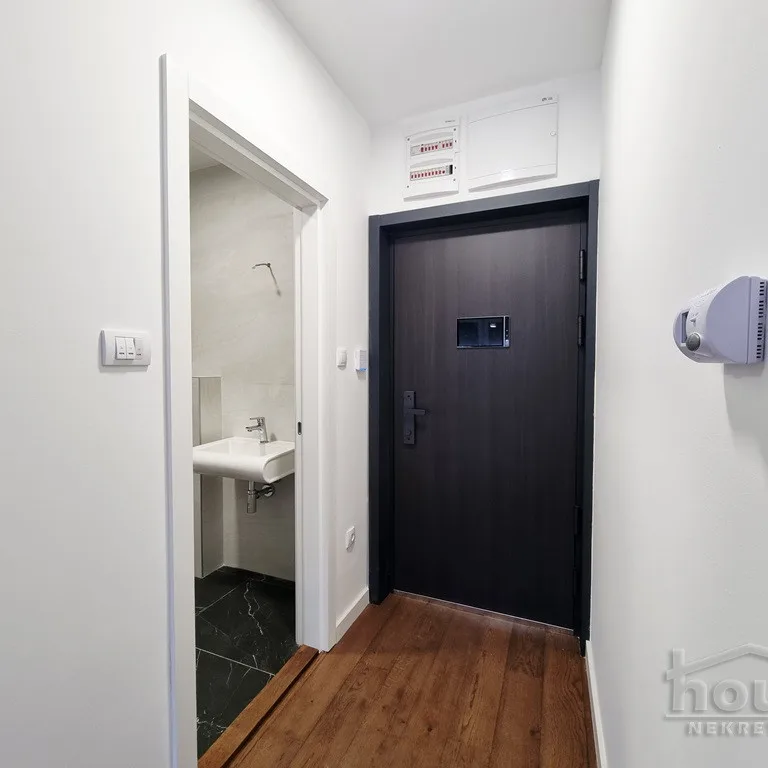 Stan Prodaja Novi Sad  25 m2
