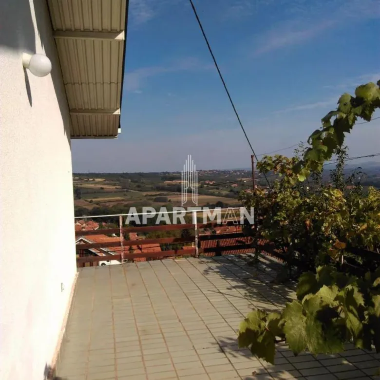Kuća Prodaja Topola  330 m2
