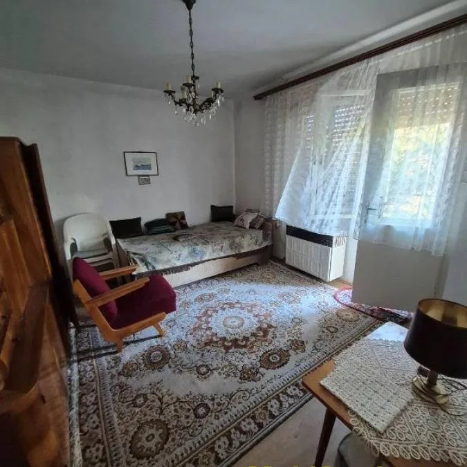 Kuća na prodaju, Centar, Ruma, 194m², 133.500 €