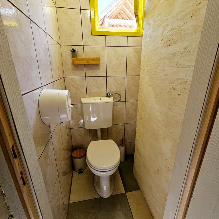 Lokal za izdavanje, Veternik, Novi Sad, 2500m², Prizemlje, 4.500 €/mes