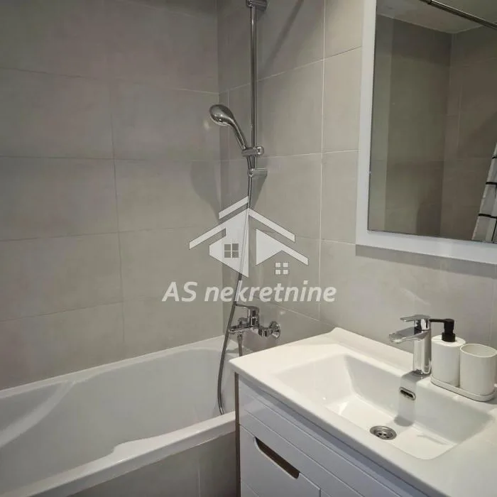 Dvosoban stan za izdavanje, Beograd na Vodi, Beograd, 55m², 1.300 €/mes