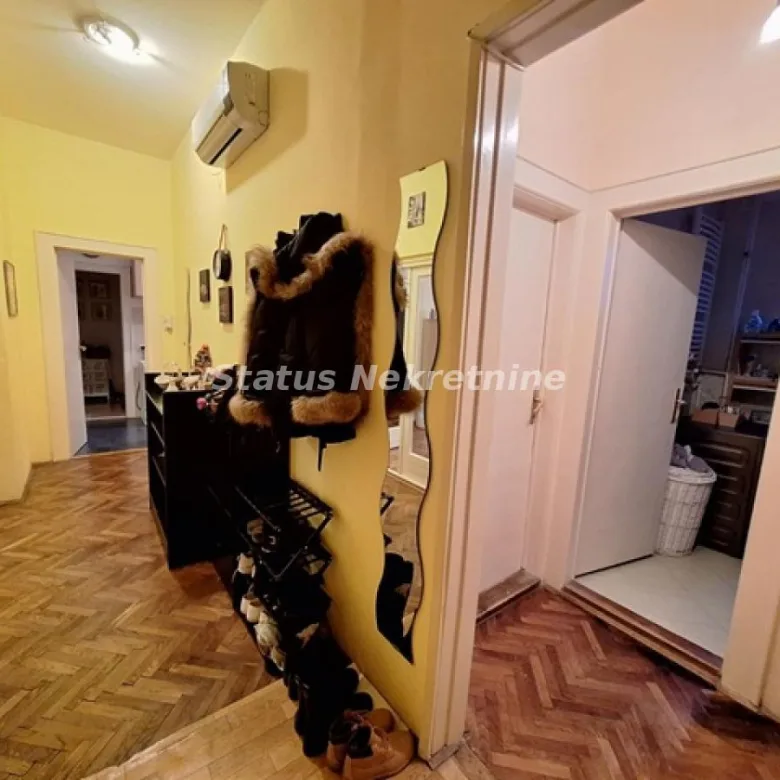 Trosoban stan na prodaju, Centar, Novi Sad, 93m², 267.800 €