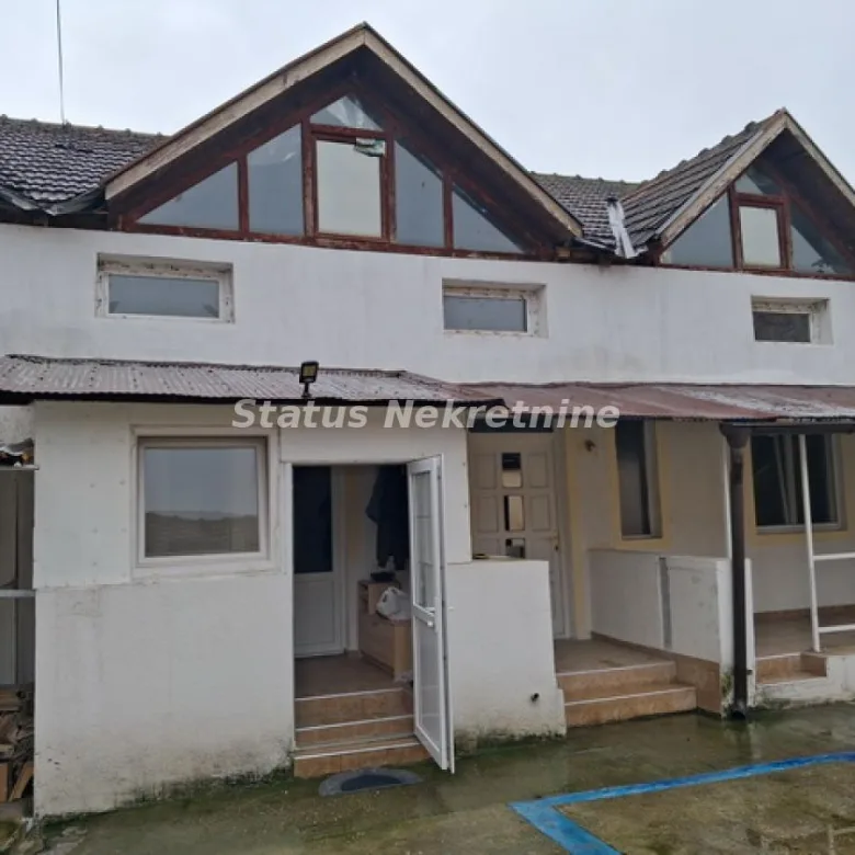 Kuća na prodaju, Futog, Novi Sad, 180m², 216.300 €