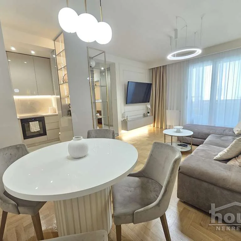 Stan Prodaja Novi Sad  50 m2