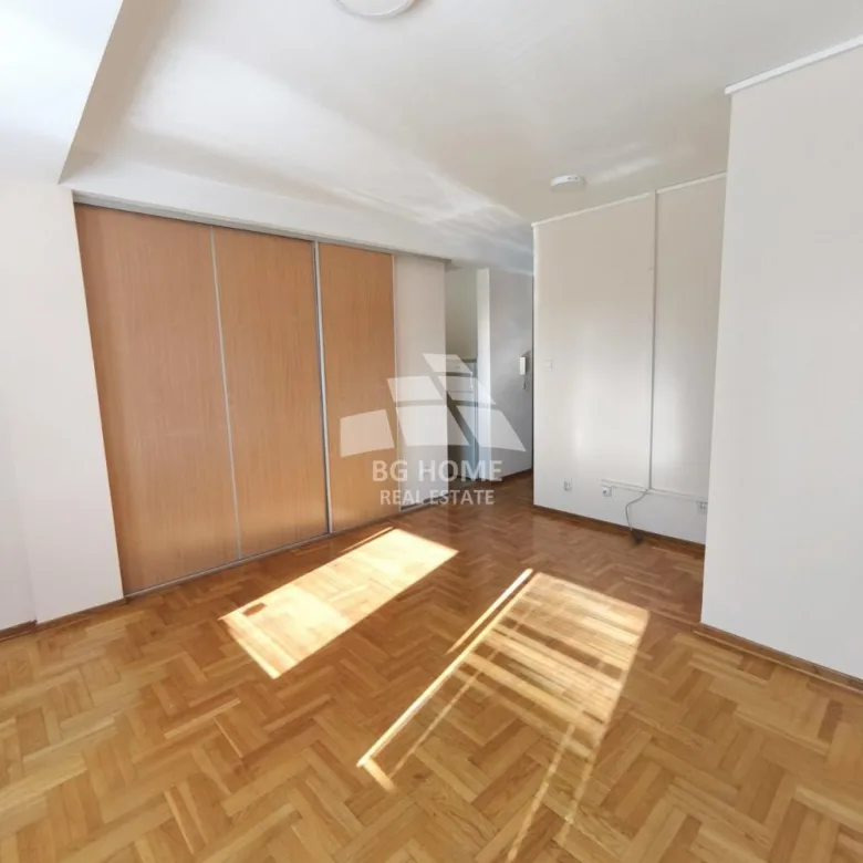 Stan Izdavanje Beograd Južni Bulevar 55 m2