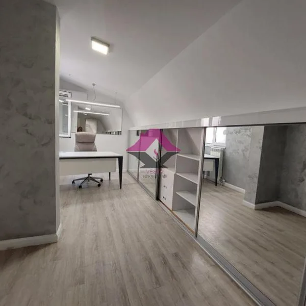 Četvoroiposoban stan na prodaju, Đeram Pijaca, Beograd, 118m², 6. sprat, 383.500 €
