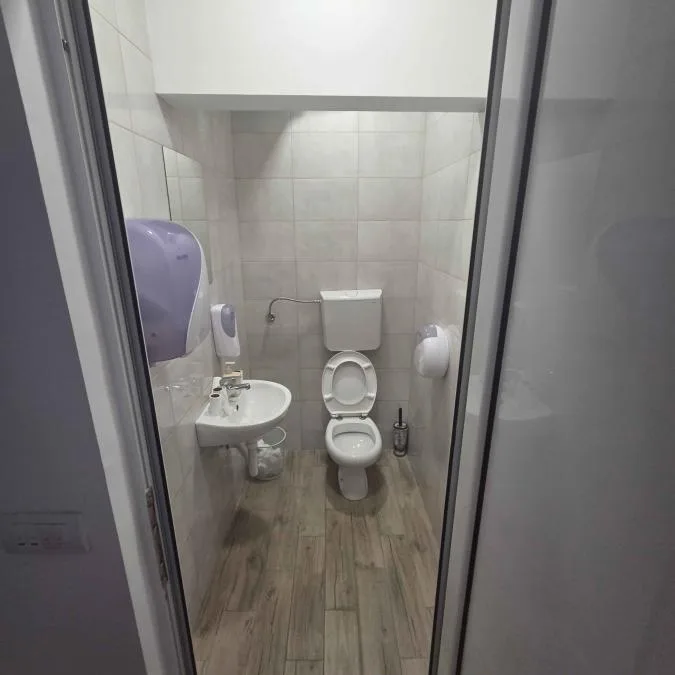 Lokal za izdavanje, Čačak, 216m², 800 €/mes