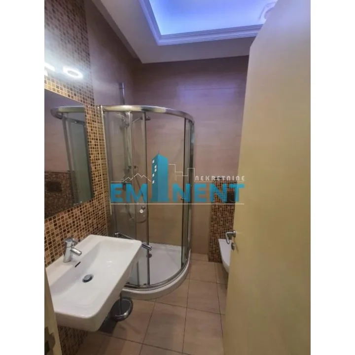 Četvorosoban stan za izdavanje, Dedinje, Beograd, 148m², 1. sprat, 2.400 €/mes