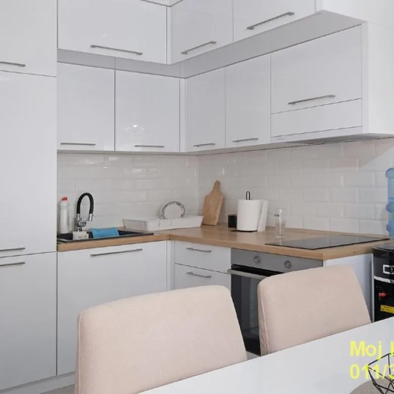 Trosoban stan na prodaju, Slavujev Venac, Beograd, 87m², 261.000 €
