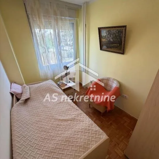 Četvorosoban stan za izdavanje, Blok 72, Beograd, 93m², 1.000 €/mes