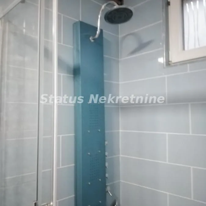 Kuća na prodaju, Rakovac, Beočin, 210m², 329.600 €