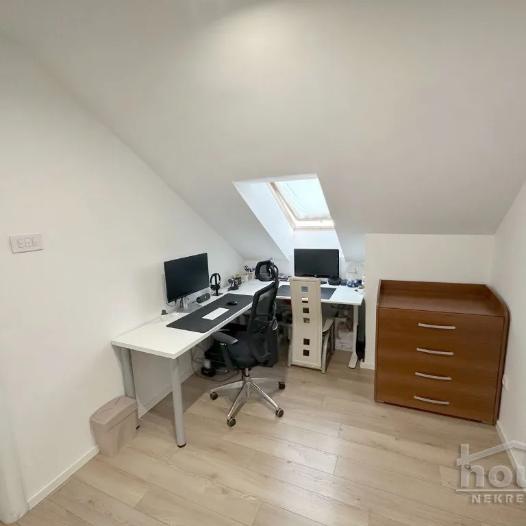 Stan Prodaja Novi Sad  83 m2