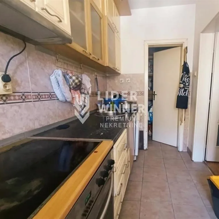 Četvorosoban stan na prodaju, Botanička Bašta, Beograd, 81m², 320.000 €