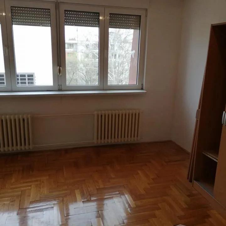 Stan Prodaja Novi Sad  77 m2