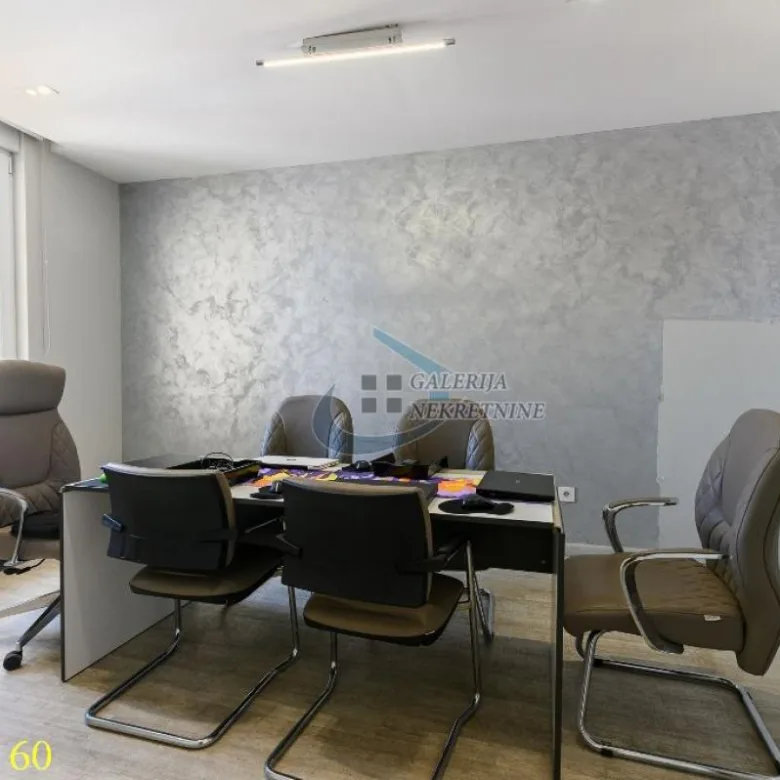 Petosoban stan na prodaju, Đeram Pijaca, Beograd, 118m², 6. sprat, 383.500 €