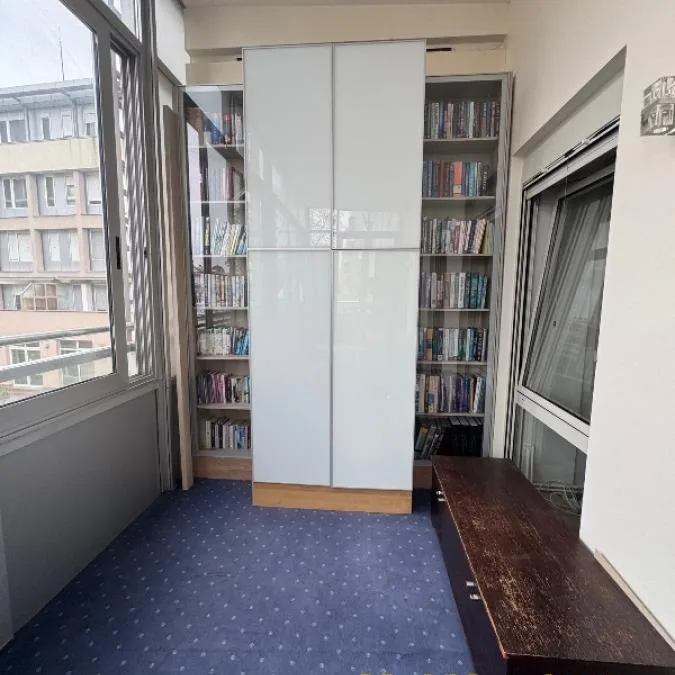 Trosoban stan za izdavanje, Vukov Spomenik, Beograd, 131m², 1.990 €/mes