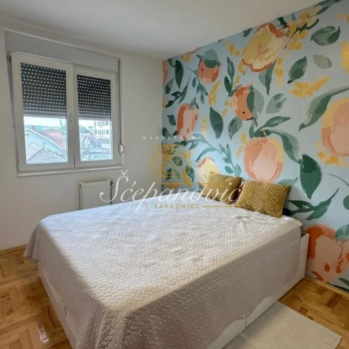 Stan Prodaja Novi Sad  65 m2