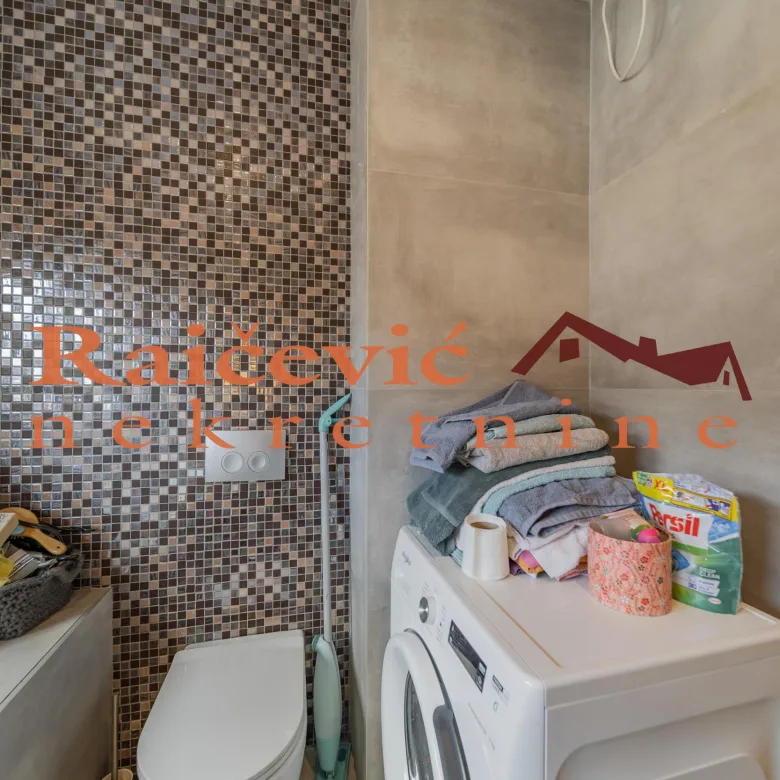 Trosoban stan na prodaju, Kalenić, Beograd, 112m², 460.000 €