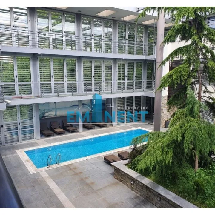 Četvorosoban stan za izdavanje, Dedinje, Beograd, 148m², 1. sprat, 2.400 €/mes