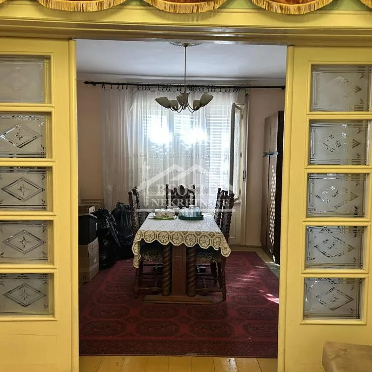 Kuća Prodaja Stara Pazova  214 m2