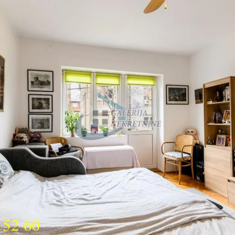 Dvosoban stan na prodaju, Slavujev Venac, Beograd, 61m², 228.000 €