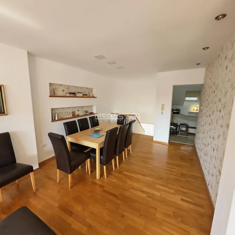 Kuća na prodaju, Margita, Pančevo, 240m², 320.000 €