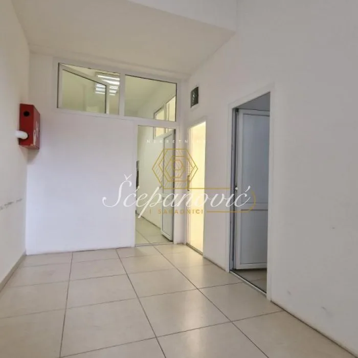 Lokal Prodaja Novi Sad  155 m2