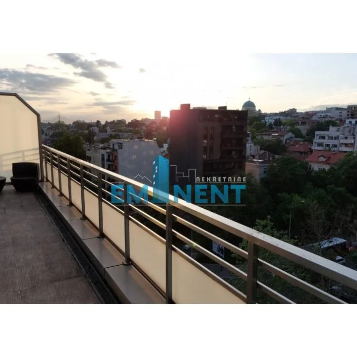 Trosoban stan za izdavanje, Južni Bulevar, Beograd, 73m², 1.400 €/mes